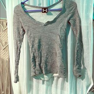 stretchy rippled gray sweater